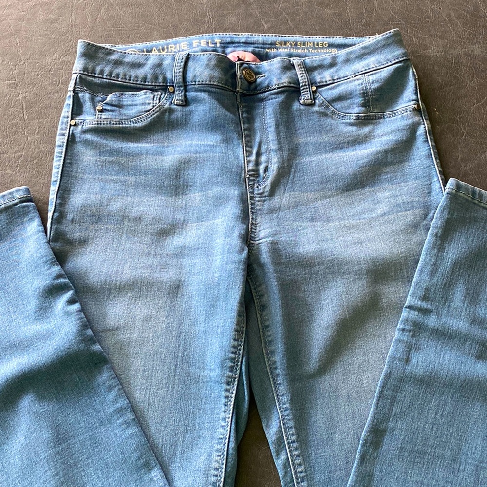 Laurie Felt silky slim leg jeans. Size S. Very good used condition.